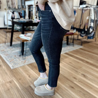 Lucy Mid Rise Skinny Jean